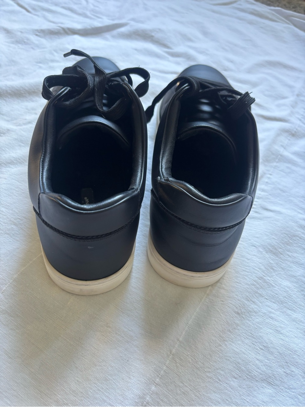 Dolce & Gabbana Men's Black and Gold Sneakers - Picture 10 of 11